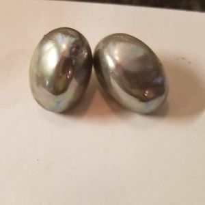 Pearl Gray 1" bead pierced earrings MINT. Classic